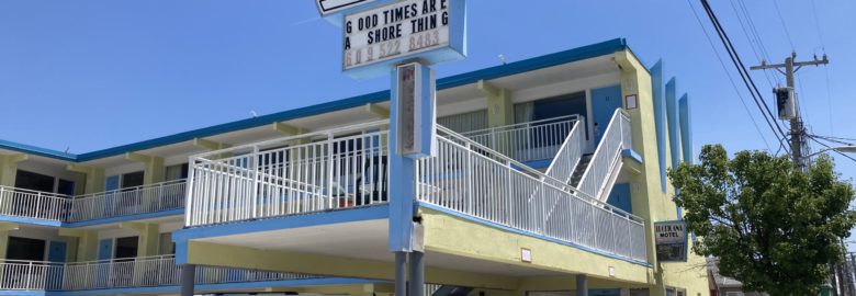 Tropicana Motel